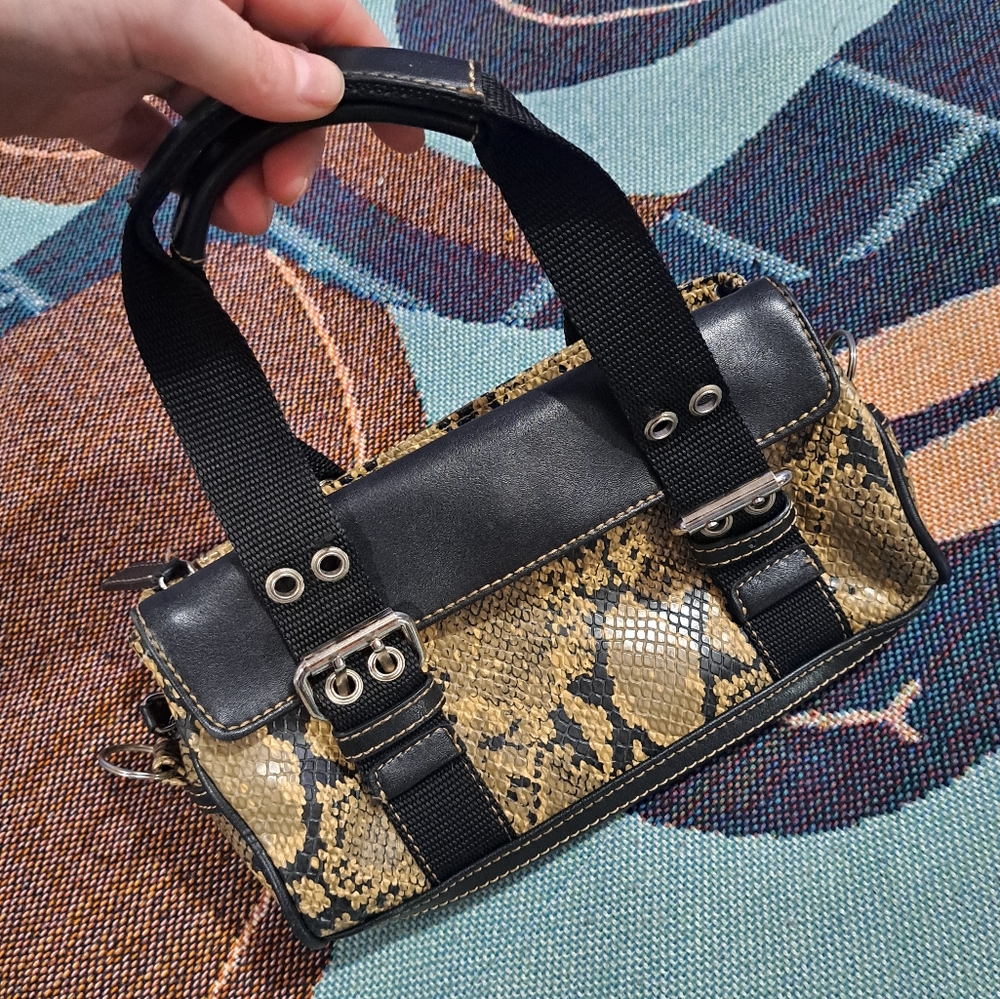 🌈NINE WEST SNAKESKIN MINI HAND BAG